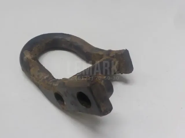 Крюк буксировочный