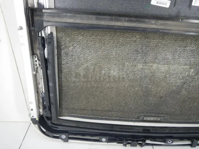 Направляющая люка для  Geely Emgrand EC7 (FE-1/2) 2011-2016