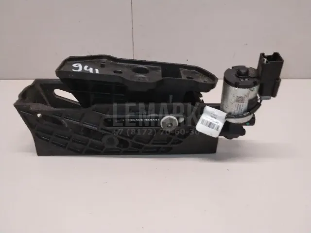 Кронштейн педали газа для  FAW Besturn B50 2009-2016