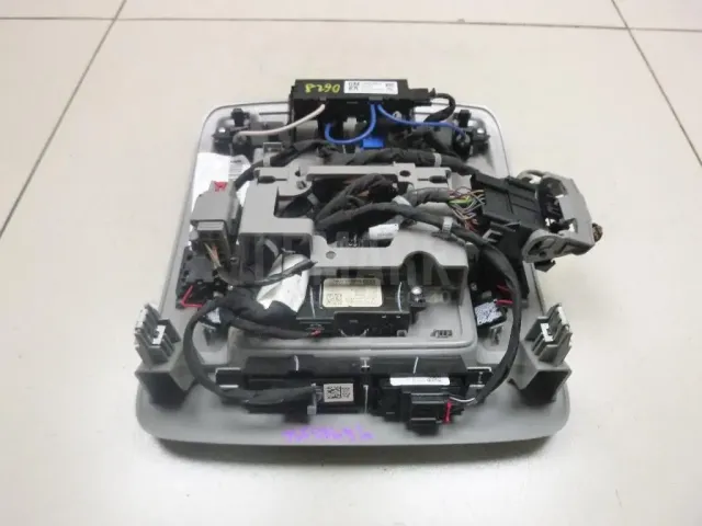 Плафон салонный для  BMW 4-serie F32/F33/F82 2012-2020