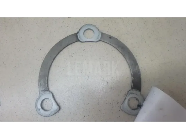 Пластина крепежная для  Chevrolet HHR 2005-2011