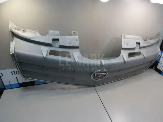 Решетка радиатора для  GM GMC SAVANA 2002