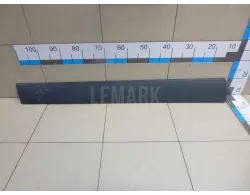 Накладка двери передней левой