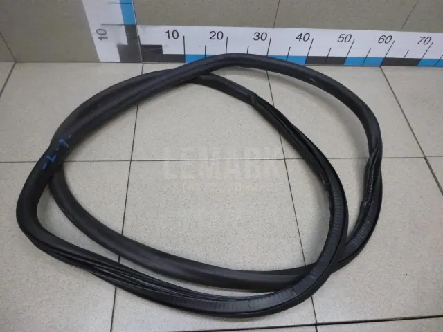 Уплотнитель двери для  Astra HD 8 2005-2011