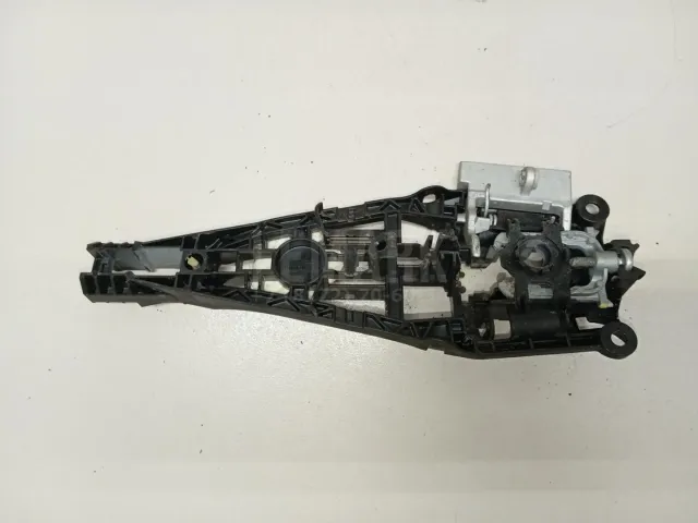 Кронштейн ручки для  BMW 7-serie E65/E66 2001-2008