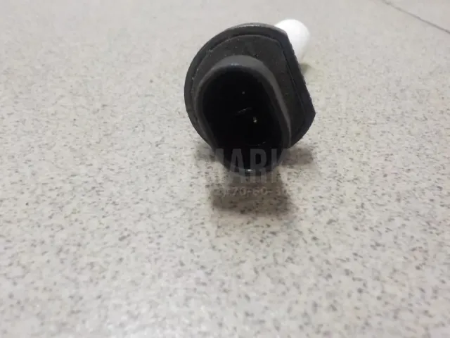 Датчик уровня в бачок омывателя для  Chery