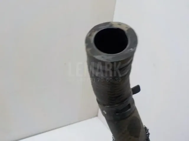 Патрубок отопителя