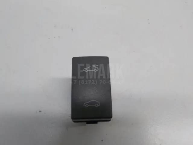 Кнопка люка для  FAW Besturn B50 2009-2016