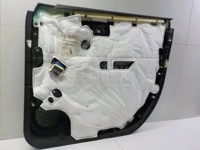 Обшивка двери передней левой для  Ford Edge 2007-2015