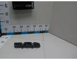 Кронштейн переднего бампера правый