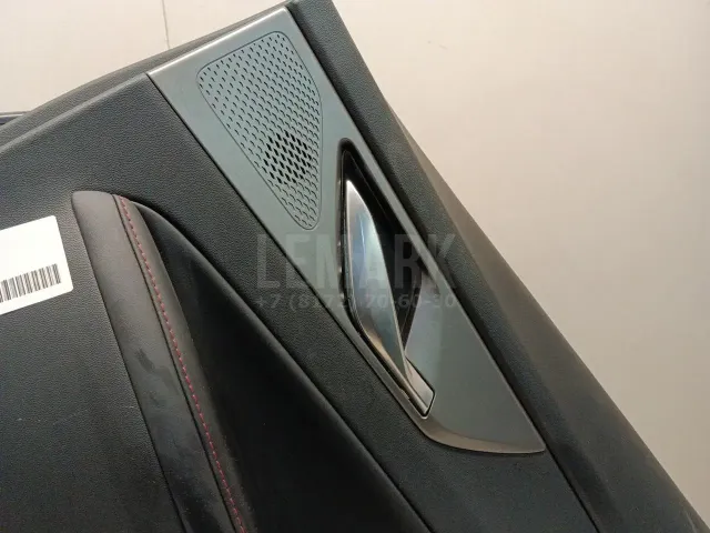 Обшивка двери задней правой для  Daihatsu