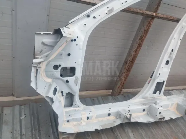 Стойка передней двери для  Chrysler Stratus/Cirrus 0-2001