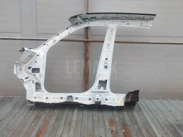 Стойка передней двери для  Chrysler Stratus/Cirrus 0-2001