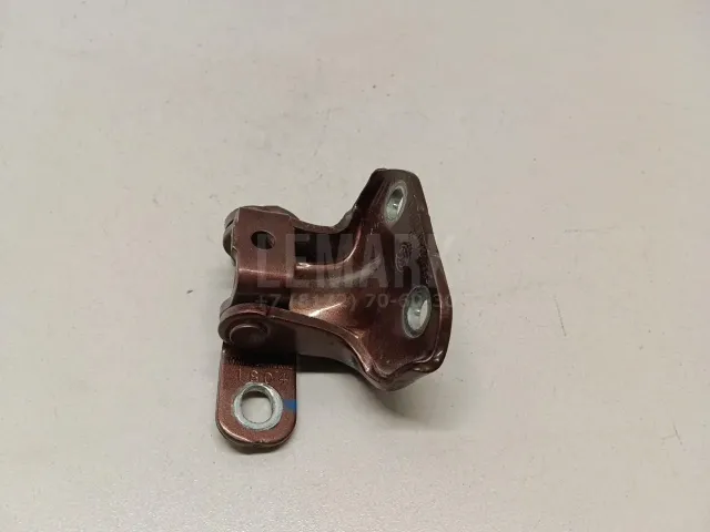 Петля двери задней правой верхняя для  Ford Puma 1997-2002