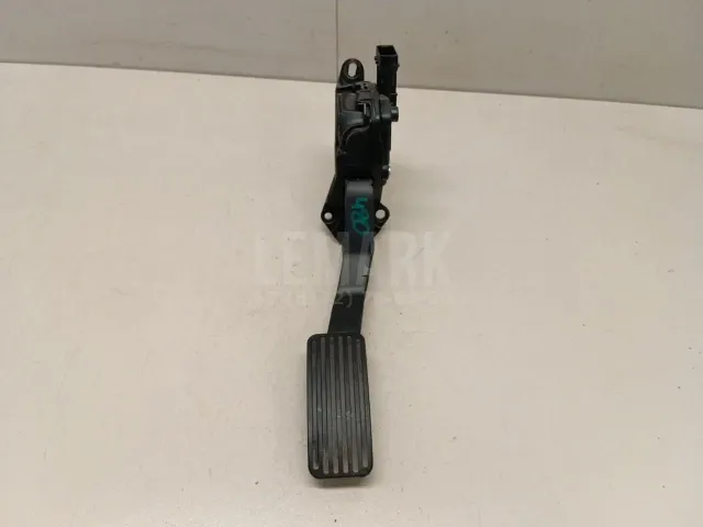 Педаль газа для  Audi A5/S5 (F5) 2017