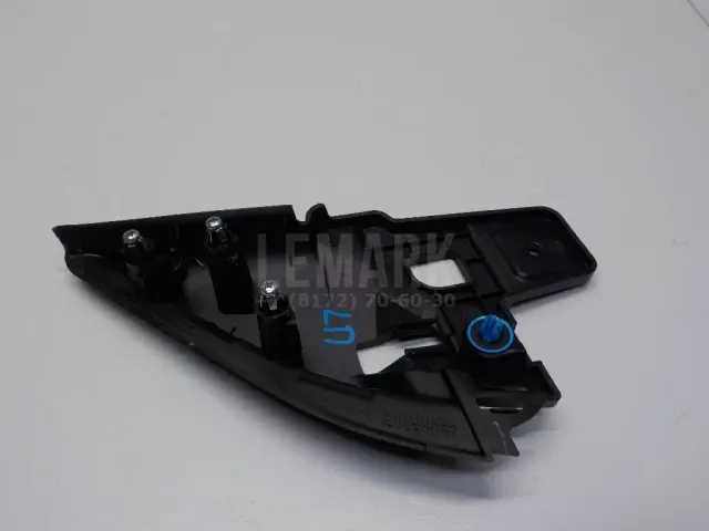 Крышка зеркала внутренняя левая для  BMW 2-serie F45/F46 Tourer 2015-2022
