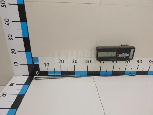 Накладка двери задней правой