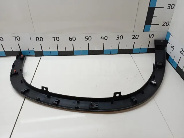 Накладка заднего крыла правого для  Citroen C4 Grand Picasso 2006-2014
