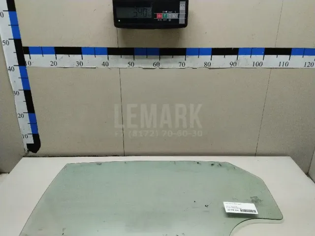 Стекло двери задней левой