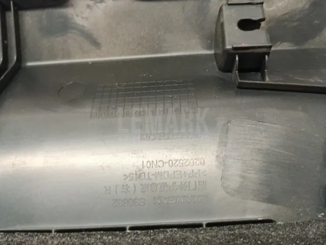 Накладка двери задней левой для  BMW X1 E84 2009-2015