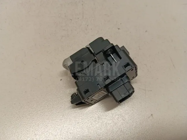 Кнопка фиксатора стояночного тормоза для  Ford Fiesta 2001-2008