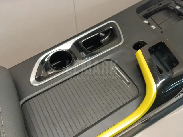 Консоль для  Ford B-MAX 2012-2018
