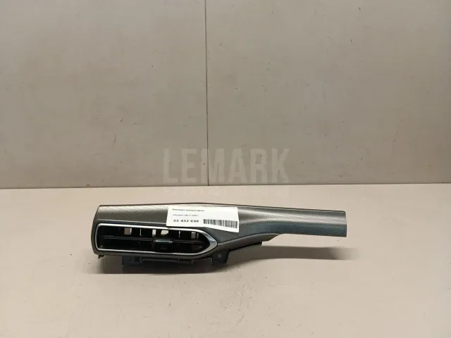 Накладка декоративная для  Chrysler 300C 2011-2023