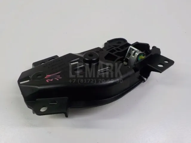 Ручка двери задней внутренняя левая для  BMW X5 E70 2007-2013
