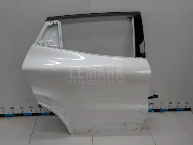 Дверь задняя правая для  Cadillac Escalade II 2000-2006