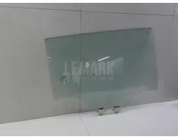 Стекло двери задней правой