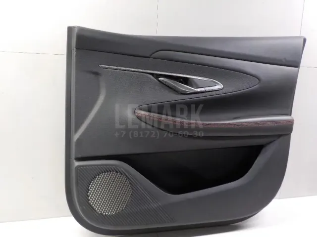 Обшивка двери передней правой для  Chrysler Sebring/Dodge Stratus 2001-2007