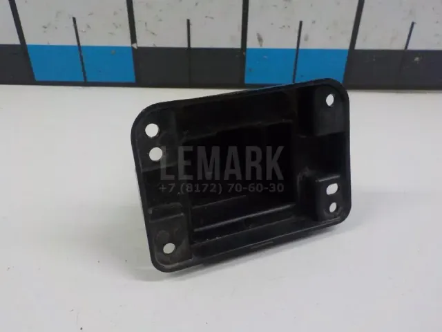 Кронштейн переднего бампера для  BMW X5 G05 2018