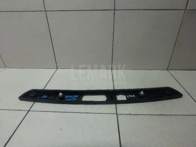 Накладка двери багажника для  Ford Escape EUR 2007-2009