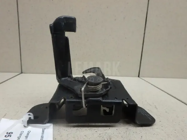 Замок капота для  Chrysler Sebring 2006-2010