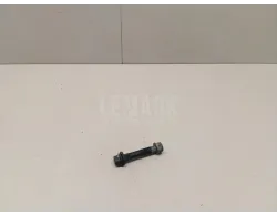 Болт заднего рычага