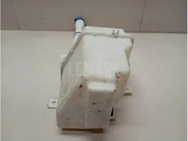 Бачок омывателя лобового стекла для  GM Pontiac Vibe 2002-2007