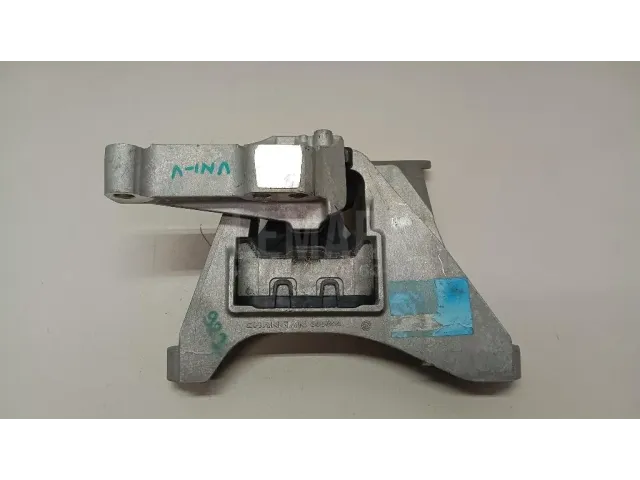 Опора двигателя правая для  Citroen Jumpy 1994-2007