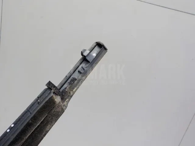 Накладка стекла заднего правого для  BAIC BJ40 2019