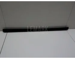 Накладка стекла заднего левого