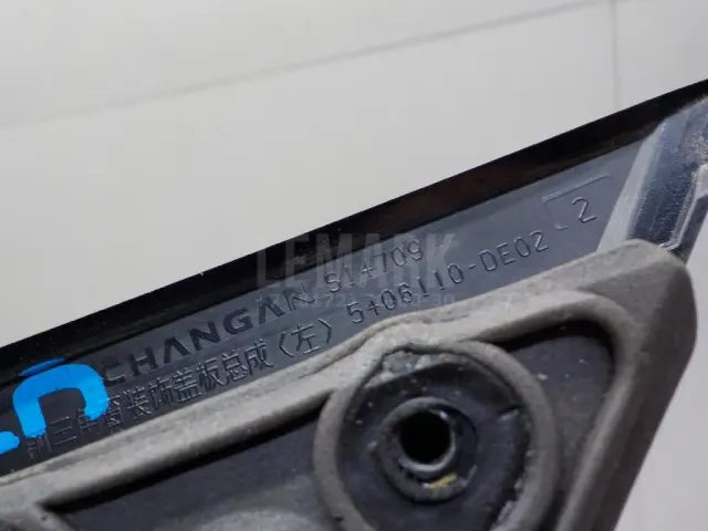 Накладка двери передней левой для  BMW X3 E83 2004-2010