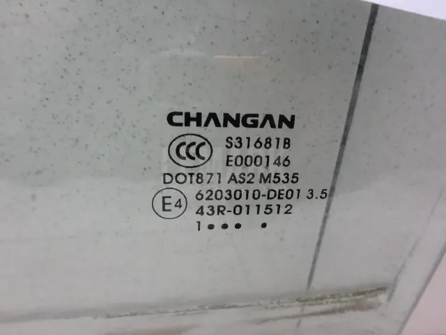 Стекло двери задней левой для  Fiat Punto II (188) 1999-2010