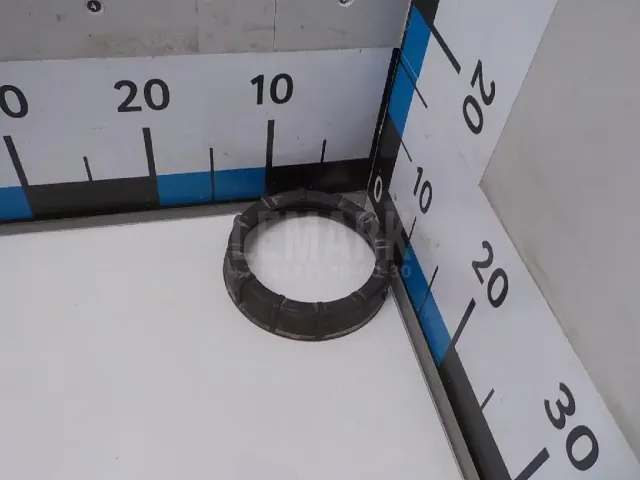 Гайка топливного насоса
