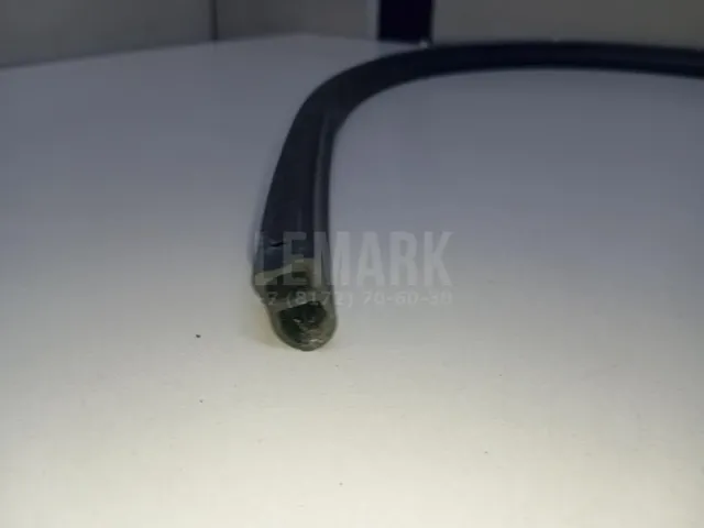 Уплотнитель капота для  Fiat Fullback 2016
