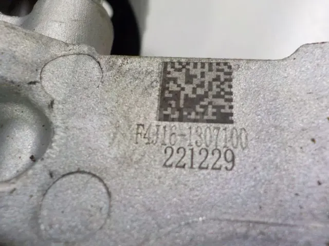 Насос водяной (помпа) для  Cadillac BLS 2006-2010