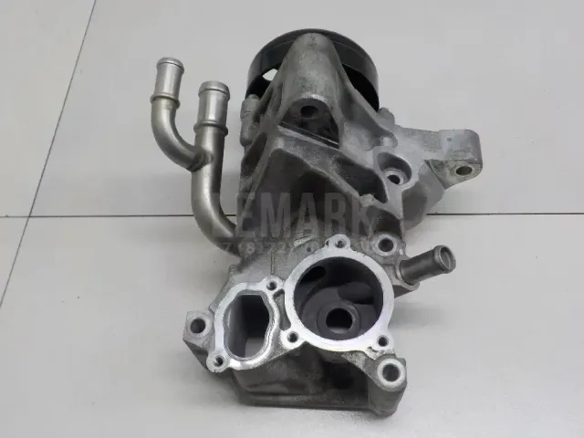 Насос водяной (помпа) для  Ford B-MAX 2012-2018