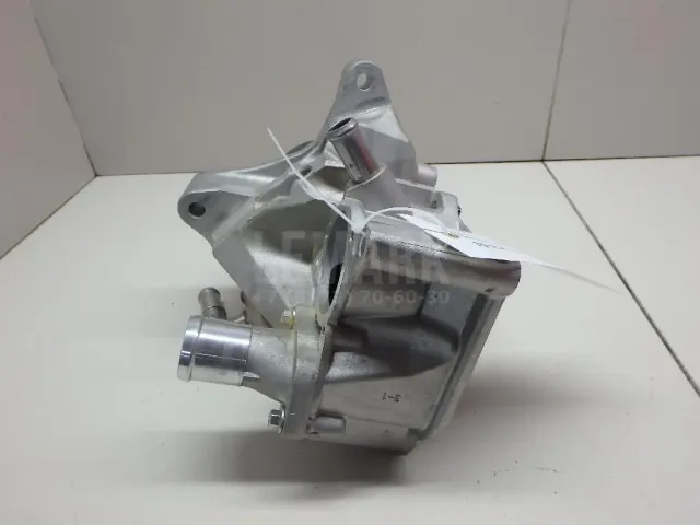 Насос водяной (помпа) для  Honda Accord VIII 2008-2015