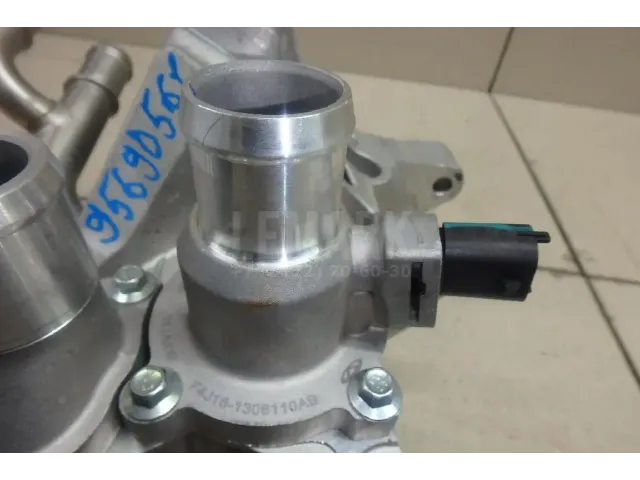 Насос водяной (помпа) для  Dongfeng DFL4251 2007