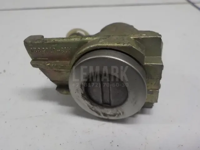 Вставка замка двери прав. для  Honda Airwave 2004-2010