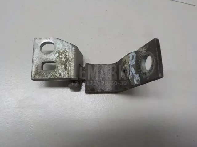 Петля двери передней правой верхняя для  Fiat Croma 2005-2010