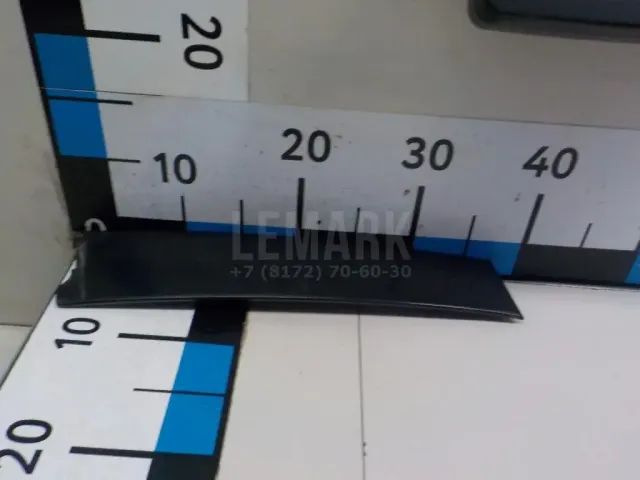 Накладка двери передней левой для  Chevrolet Tahoe III 2006-2014